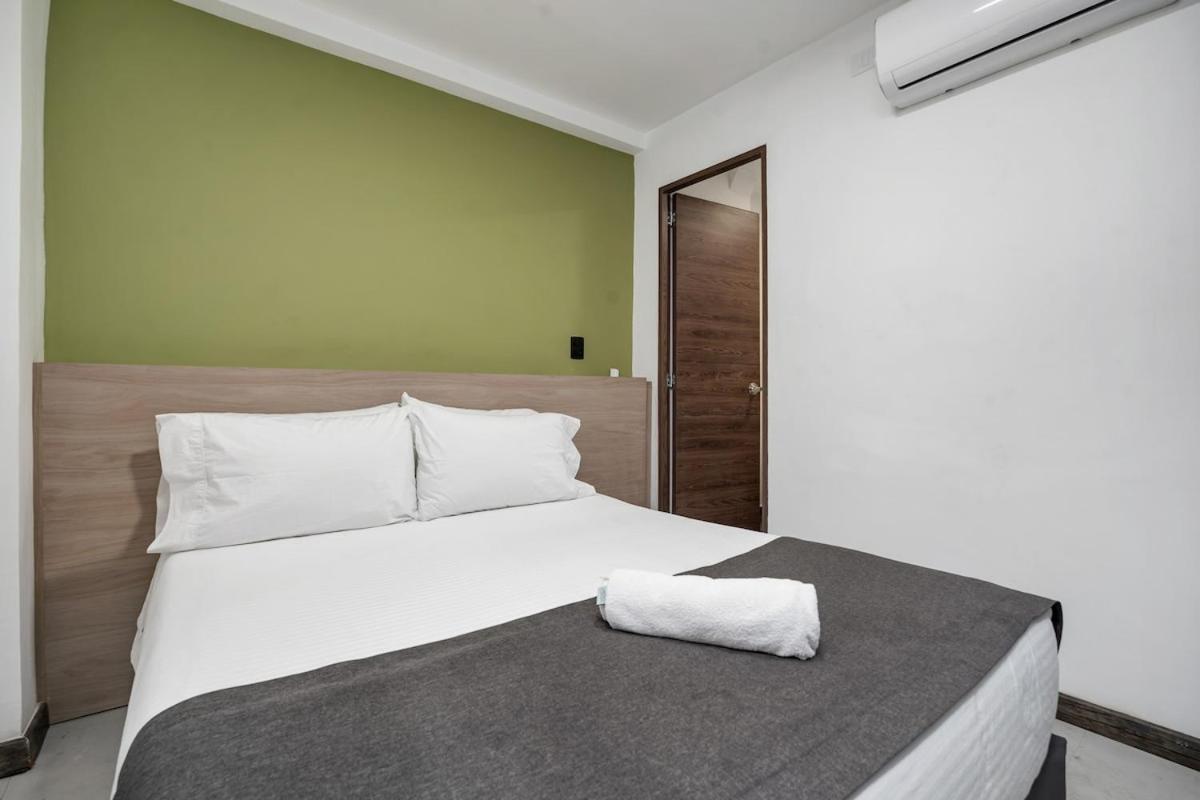Nowa Terra Ph - Heated Small Pool, Bbq & Ac Lleras Park Apartamento