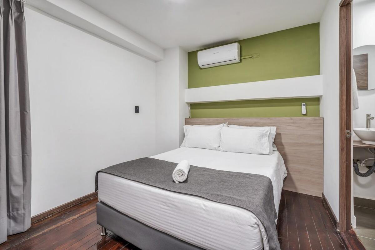 Apartamento Nowa Terra Ph - Heated Small Pool, Bbq & Ac Lleras Park Medellín